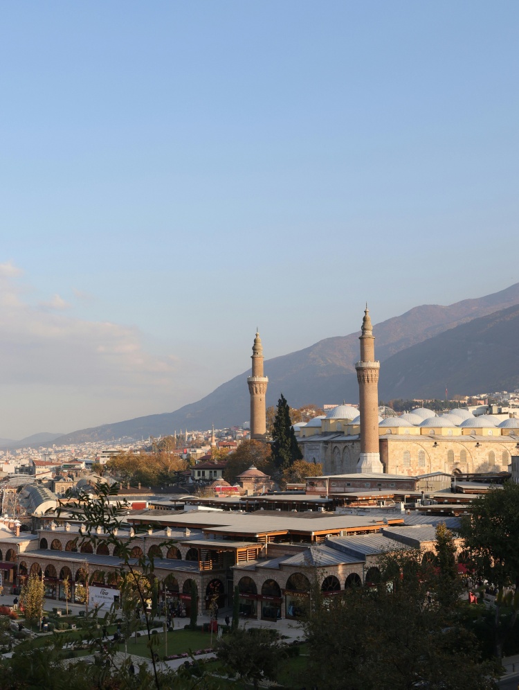 Bursa'da Gezilecek Yerler: Tarih, Doğa ve Lezzetin Buluştuğu Şehir